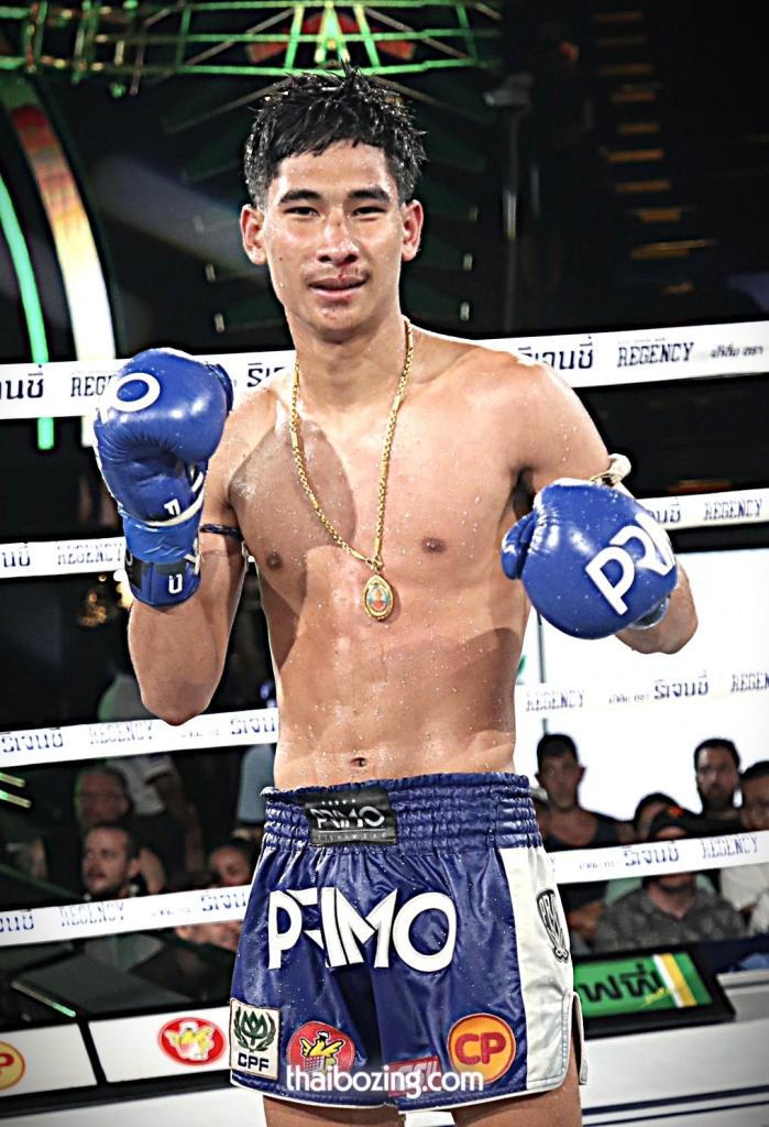 ตี๋เล็ก ม.รวมใจเพื่อน