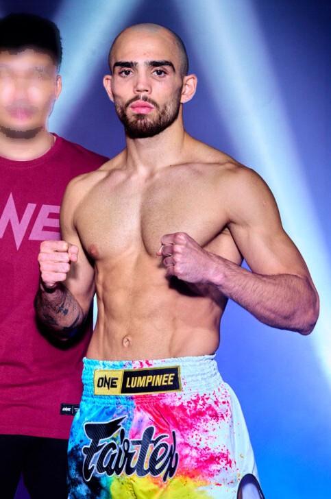 อาฮัด วาร์เกฮาเอียน