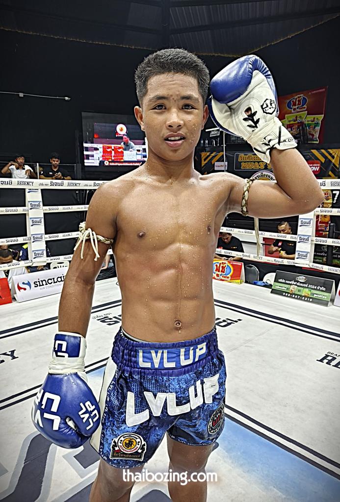 สมิงเดช ตลาดคนเดินเพลินเมืองพล