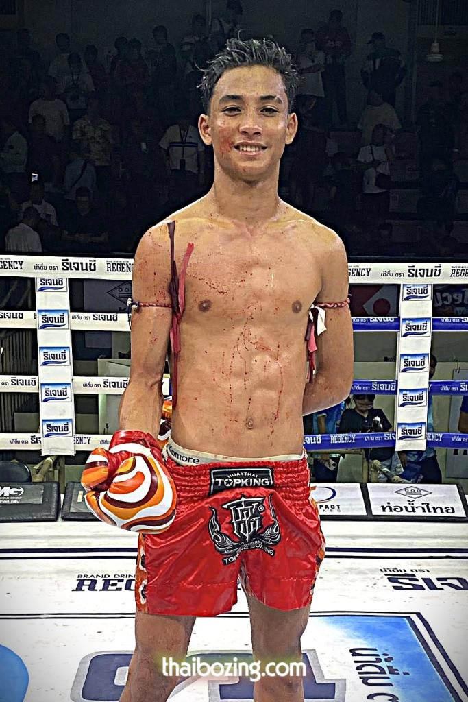 นิติกร สวนน้ำธารคีรี