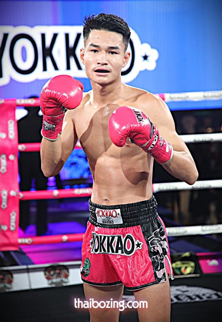 เพชรเรณู เกียรติธงยศ