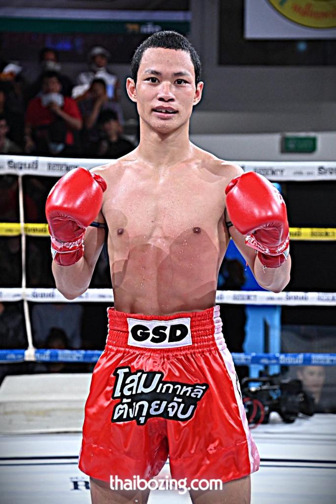 เพชรรุ่งโรจน์ อิงฟ้าโฮเทลอุบล