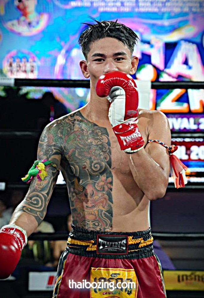 อังกอร์ โกลิตะมวยไทย