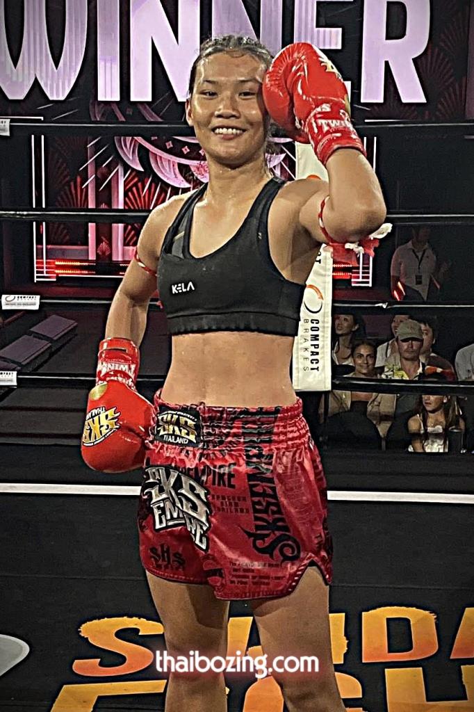 มุกมณี น.นาคสุวรรณ