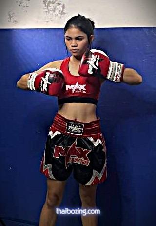 รุ่งทิวา โรงเรียนราชวินิตบางแก้ว