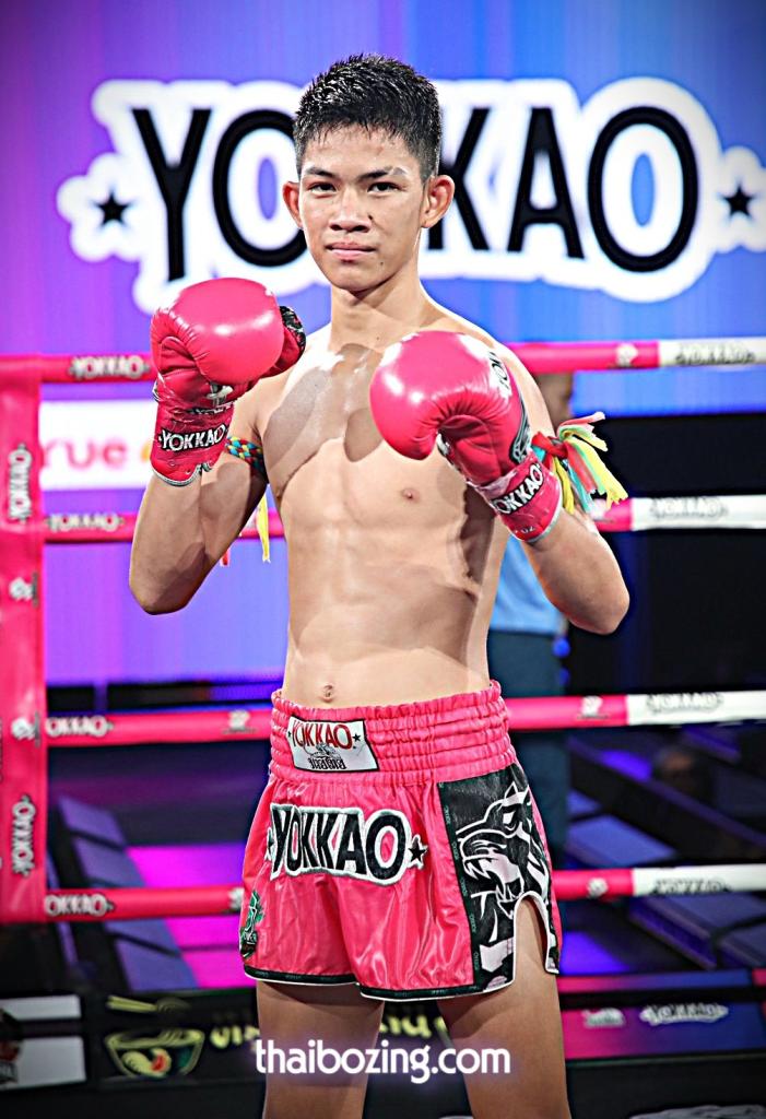 ก้องพิภพ ธนพลรีสอร์ท