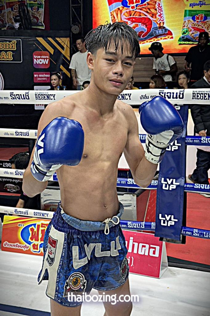 คูก้า สิงห์บัลลังก์ทอง