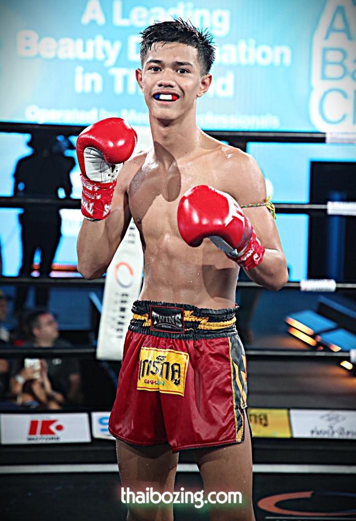 มนต์พระกาฬ ศิษย์เพชรฉลูกัณฑ์