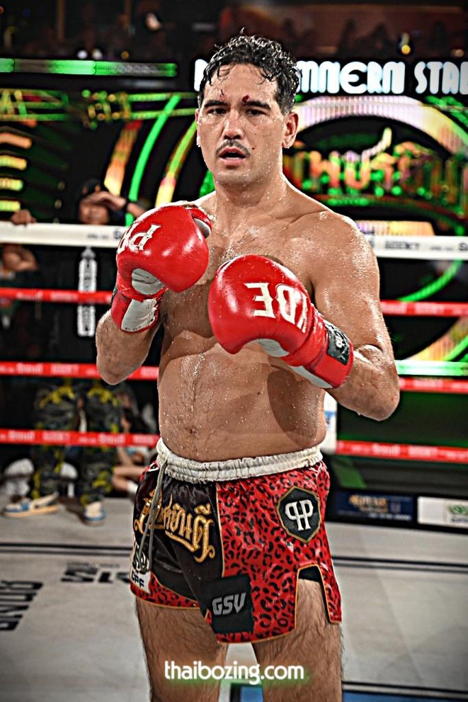 จูเลี่ยน ท.แสงเทียนน้อย