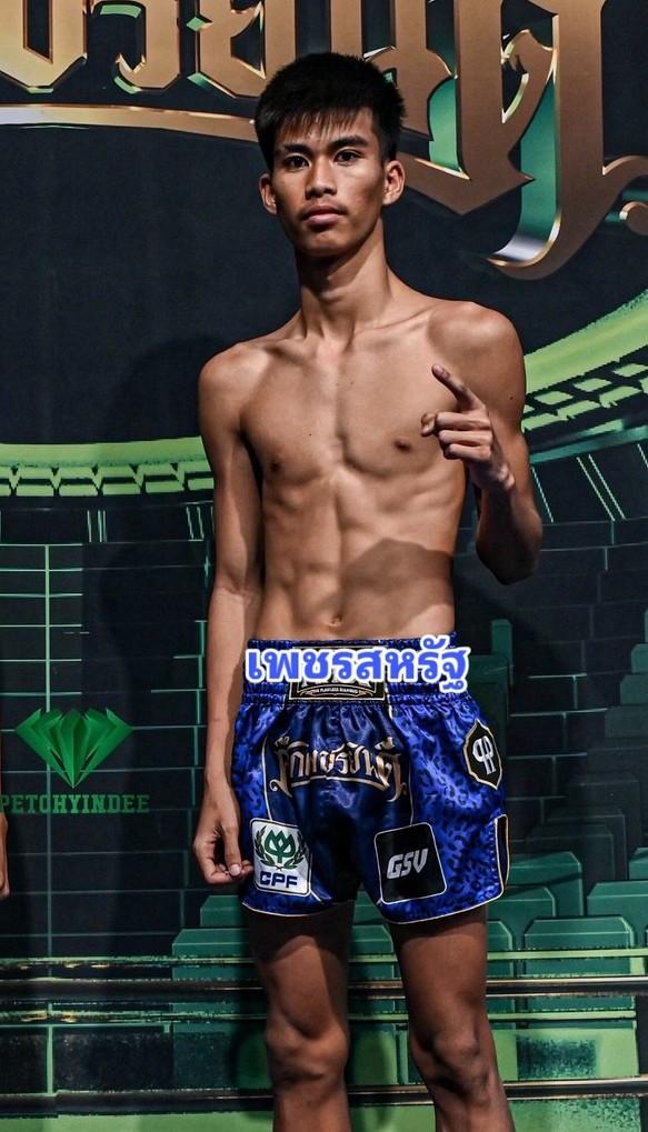 เพชรสหรัฐ ทรายมูลสนุ๊กเกอร์คลับ