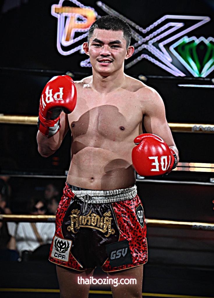 ดีเซลเล็ก เพชรยินดีอะคาเดมี่