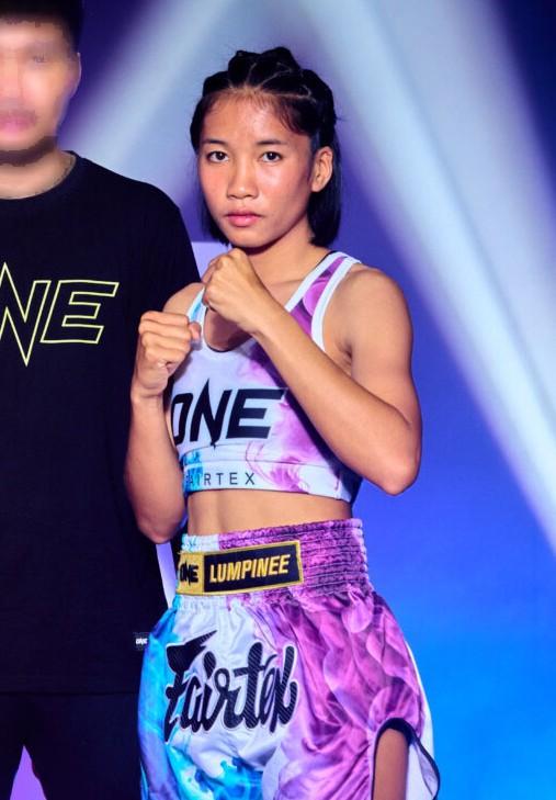 กลิ่นผกา ป.ไทยสงค์