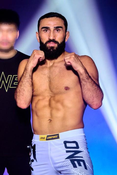 รุสลัน โบลควัดเซ