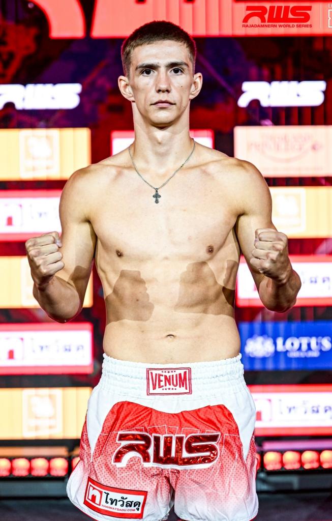 ลีโอนิด คอสติน