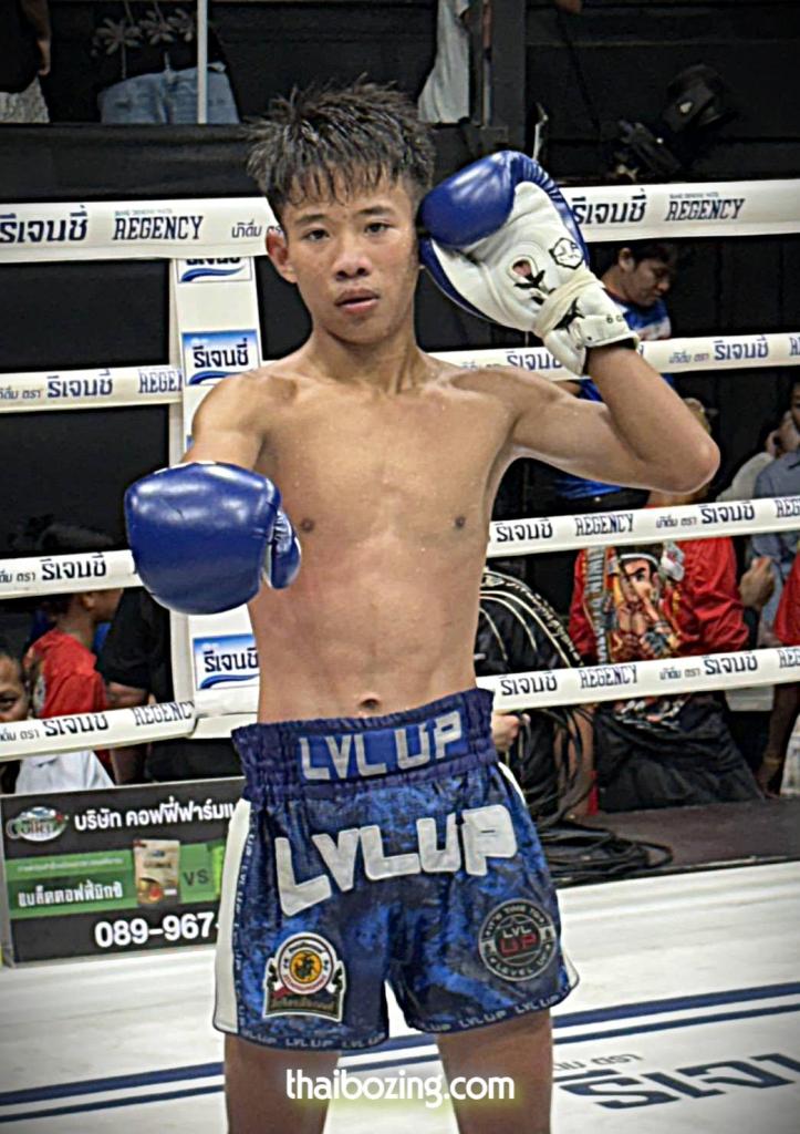 ก้องมงคล บุ๋มบิ๋มมวยไทย