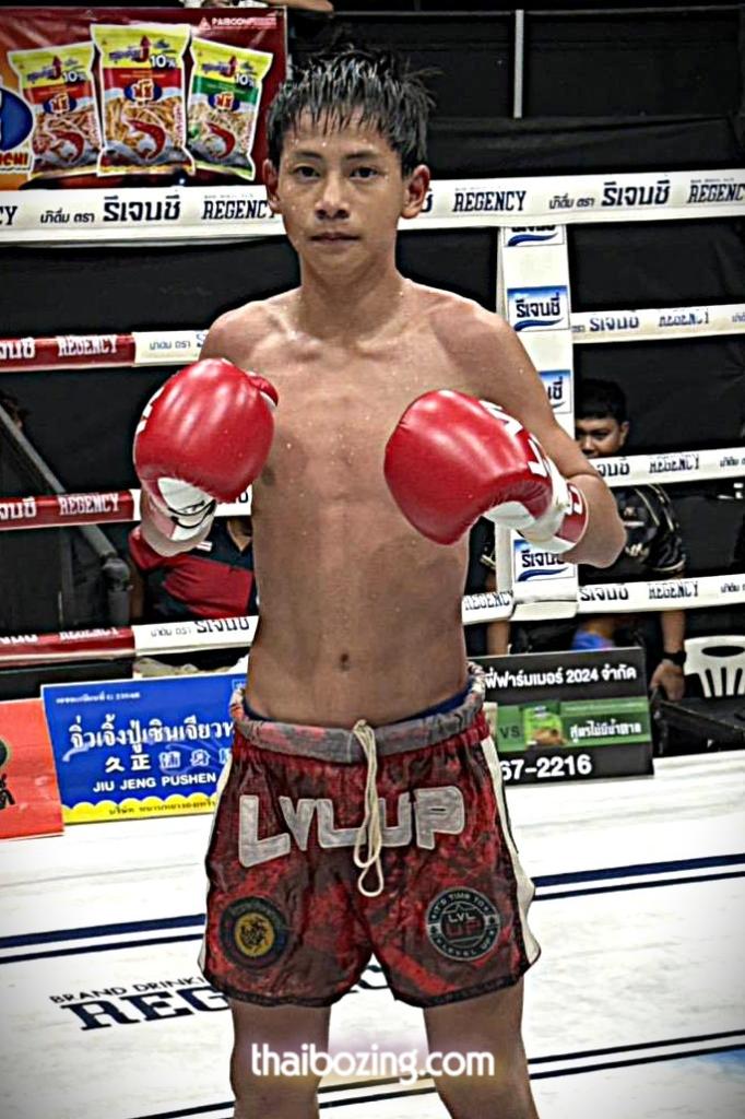 เป๊ปซี่ เสือแบล็คมวยไทย