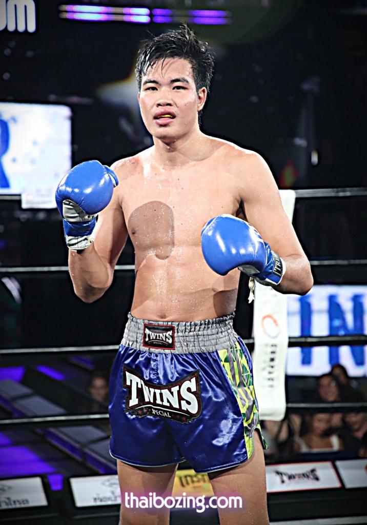 พรพิทักษ์ ต.จักรศรี