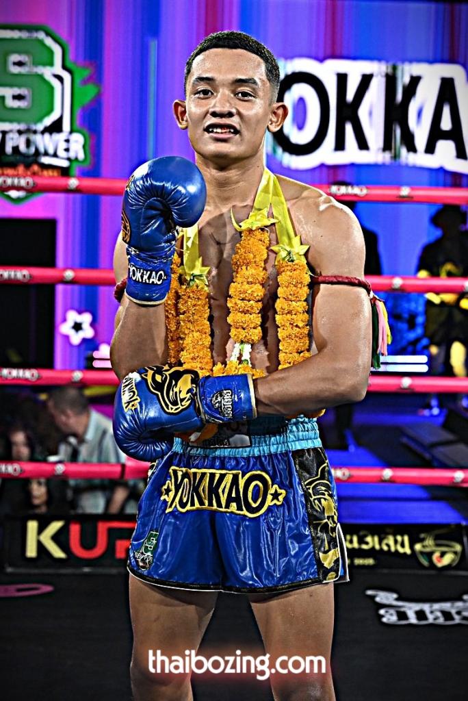 ยอดสิงห์ดำ เกียรติกำธร